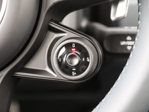 2016Carrera 4 п؅^(q)