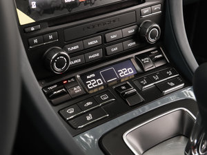 2016Carrera 4 п؅^(q)