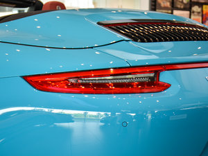 2016Carrera 4 Cabriolet ^