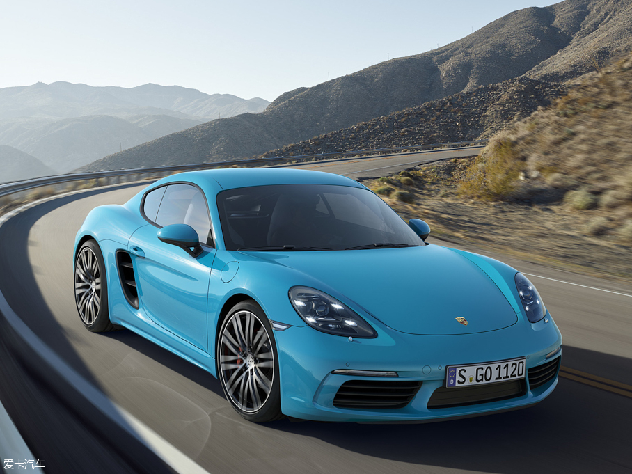 2016r718 Cayman S