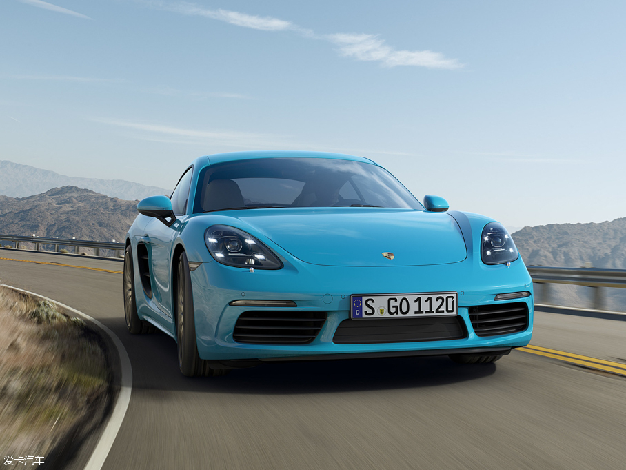 2016r718 Cayman S