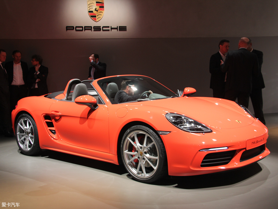 2016r(sh)718 Boxster S