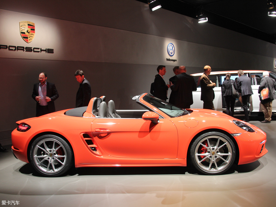 2016r(sh)718 Boxster S