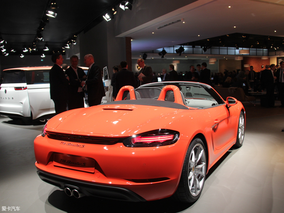 2016r(sh)718 Boxster S