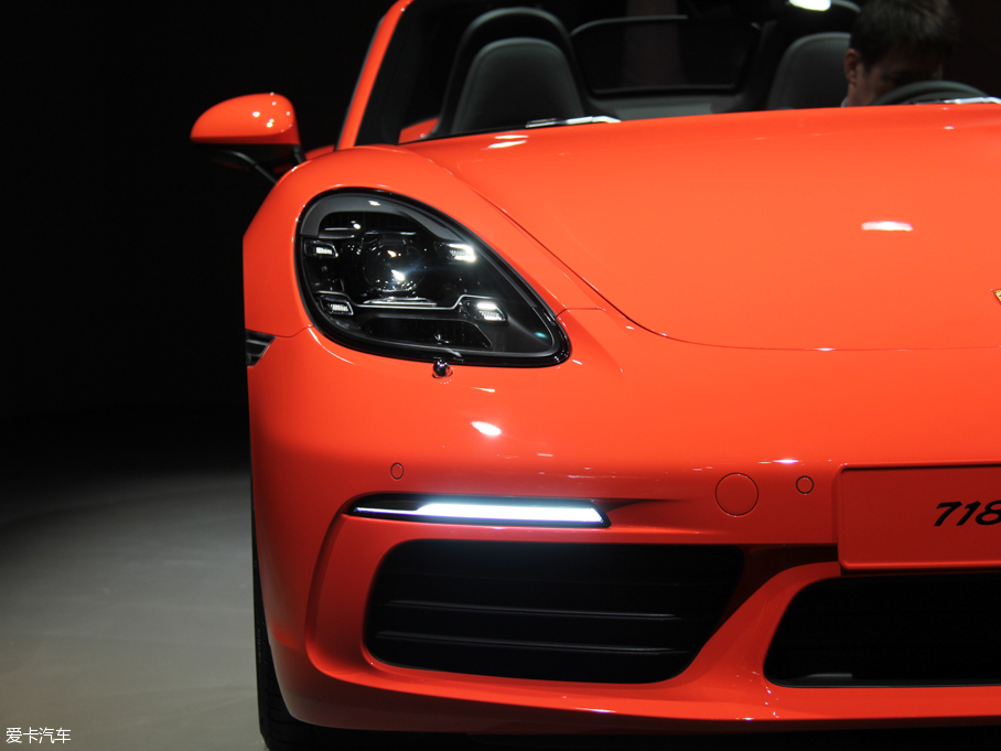 2016r(sh)718 Boxster S