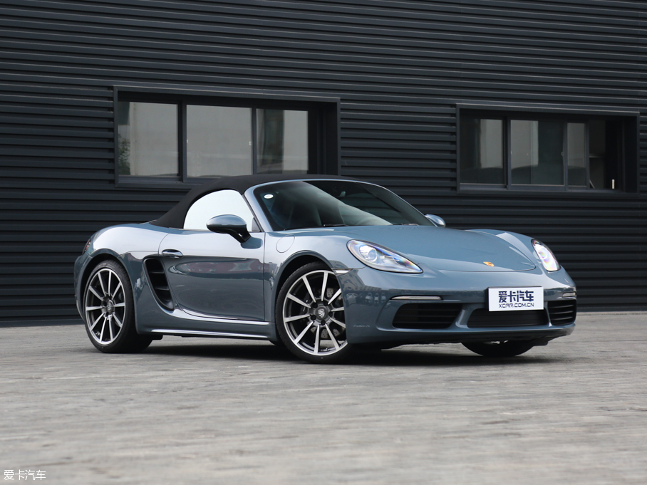 2016r(sh)718 Boxster 