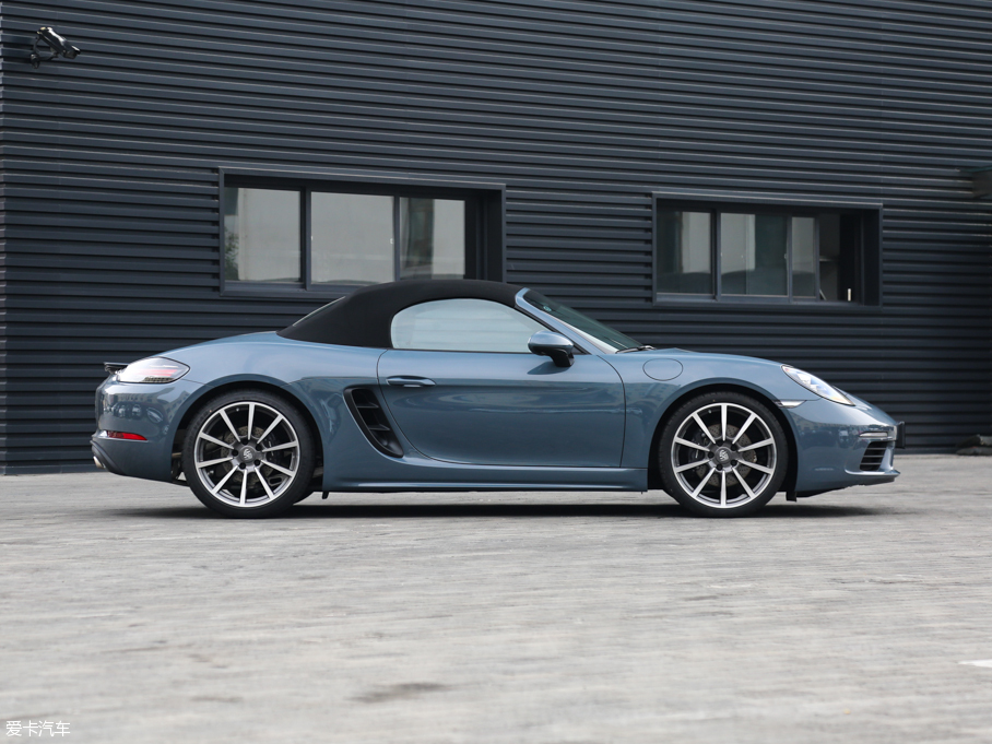 2016r718 Boxster 
