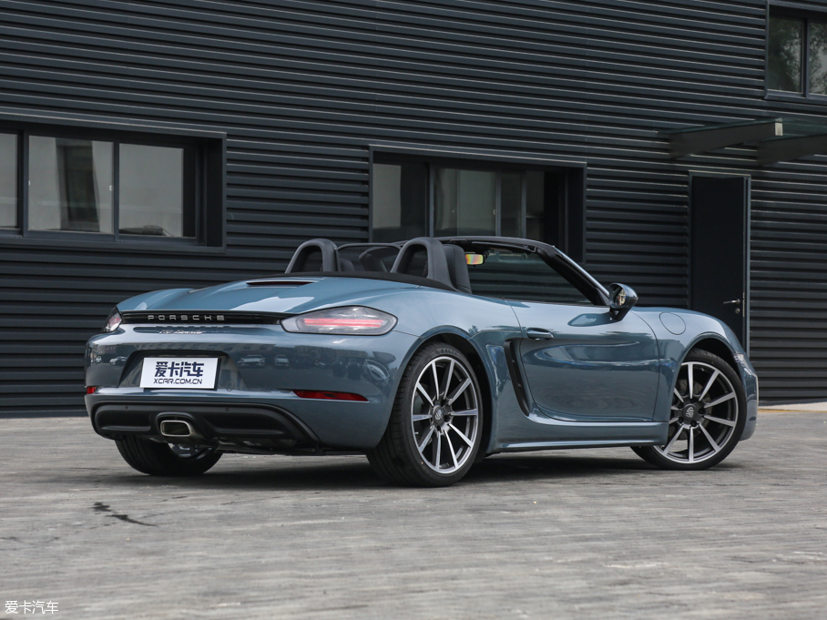 2016r718 Boxster 