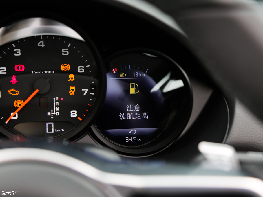 2016r(sh)718 Boxster 