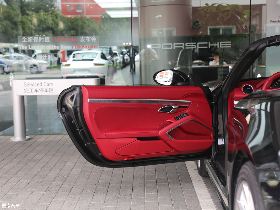 2016r(sh)718 Boxster 