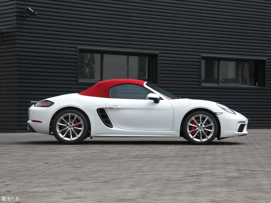 2016r718 Boxster S
