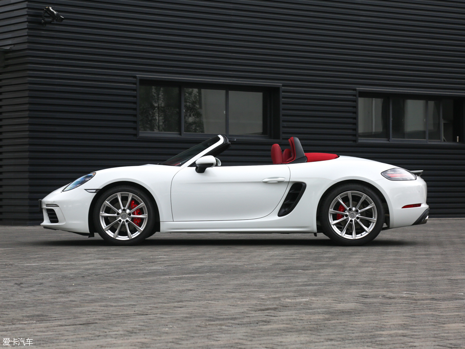 2016r(sh)718 Boxster S