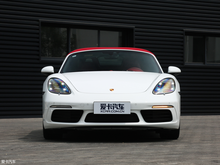 2016r(sh)718 Boxster S