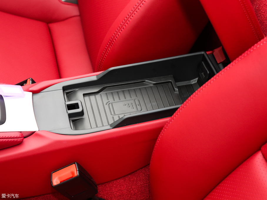 2016r718 Boxster S