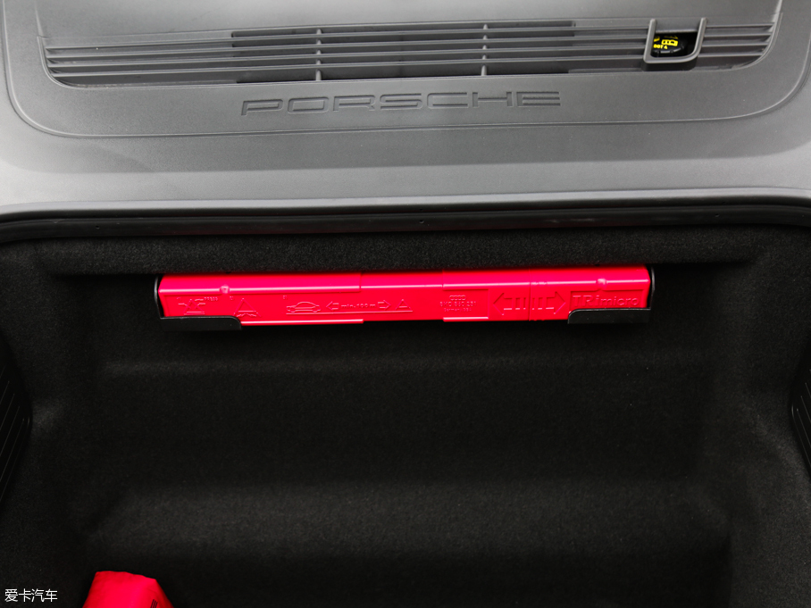 2016r(sh)718 Boxster S