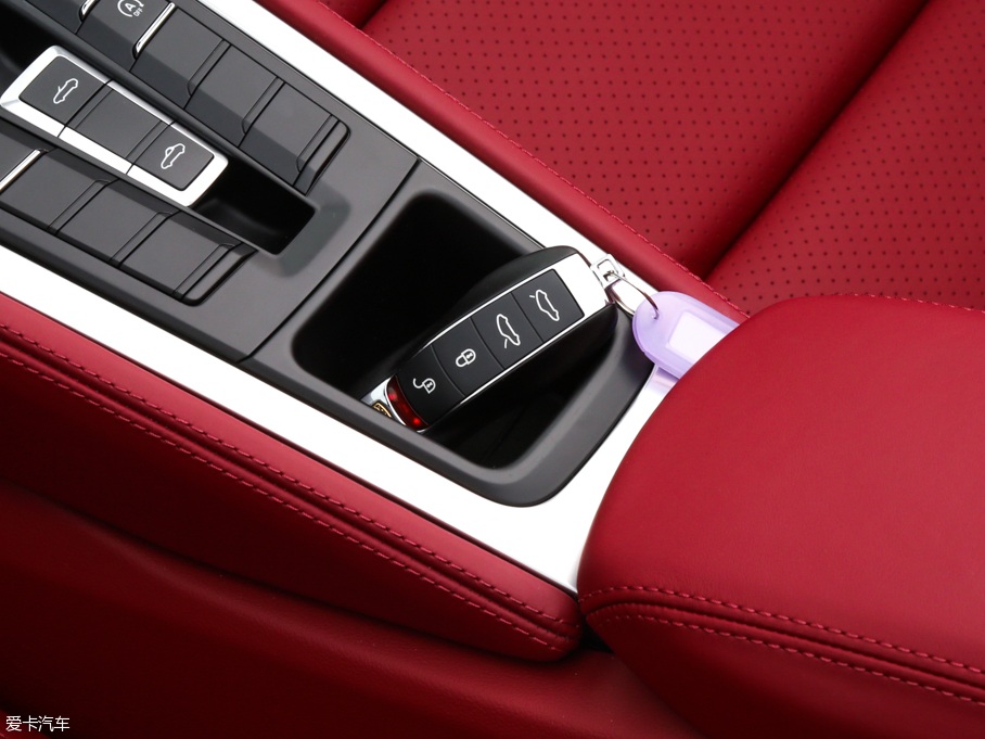 2016r718 Boxster S