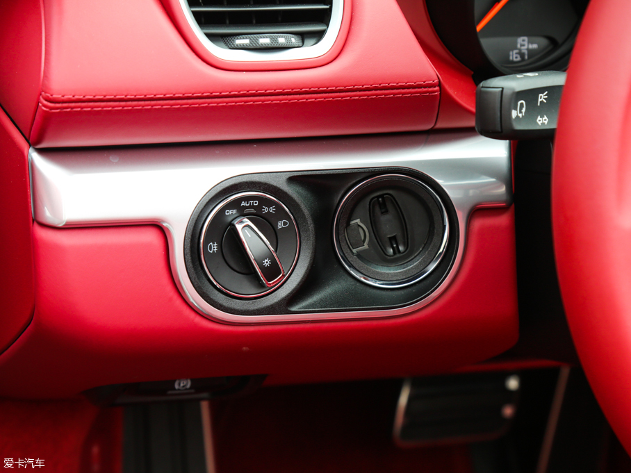 2016r(sh)718 Boxster S