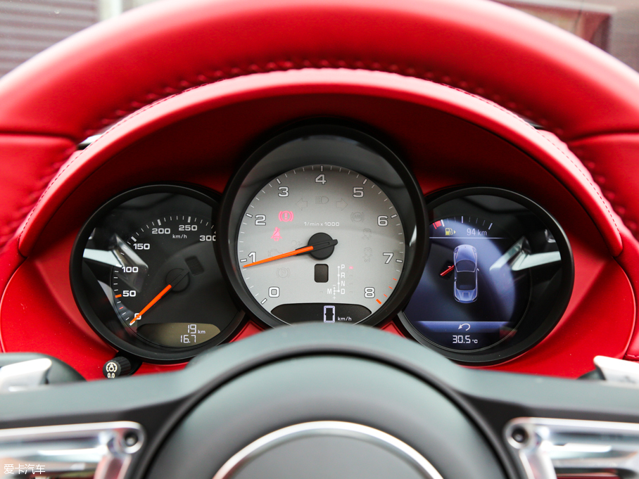 2016r718 Boxster S