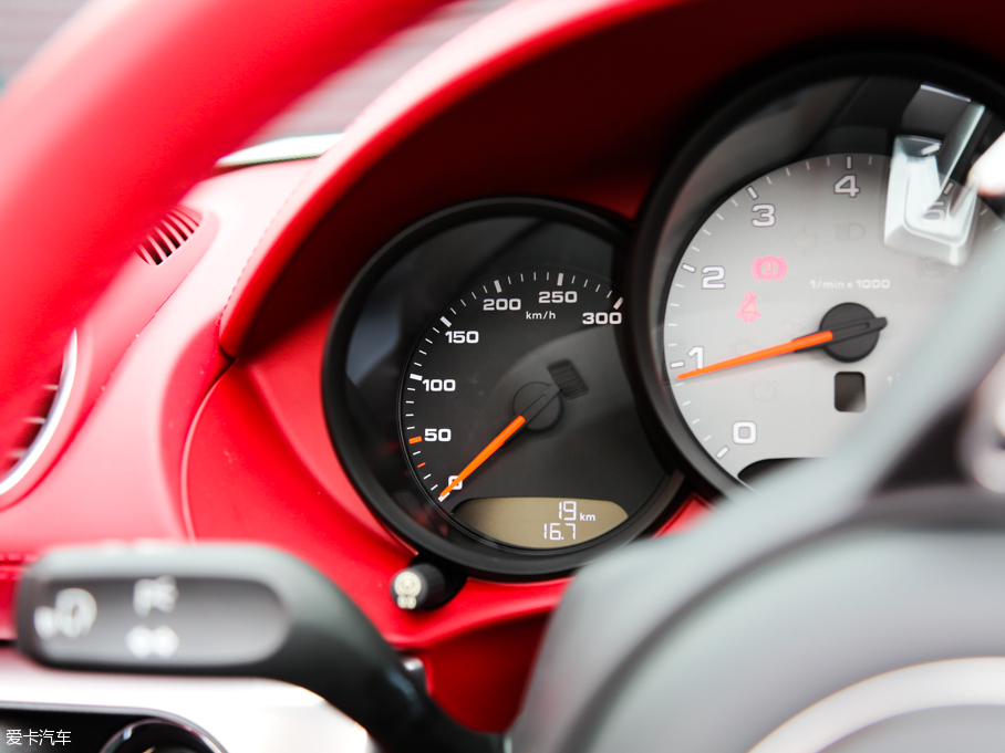 2016r718 Boxster S