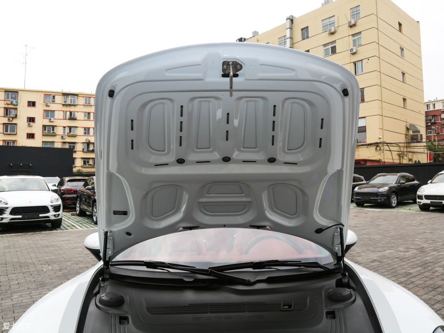 2016r718 Boxster S