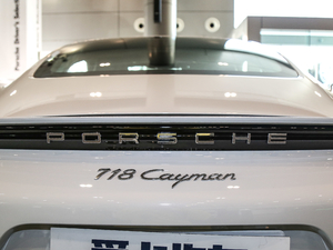 2016Cayman  ^