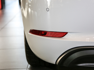 2016Cayman  (x)(ji)^