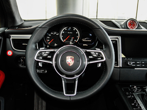 2017款Turbo 方向盘