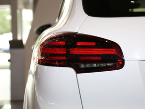 2016Turbo S  (x)(ji)^