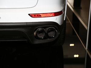 2016Turbo S  (x)(ji)^