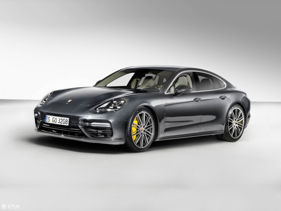 2017Panamera Turbo