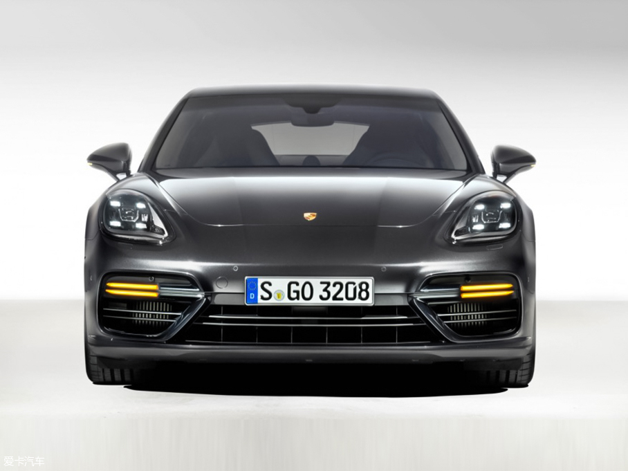 2017��Panamera Turbo
