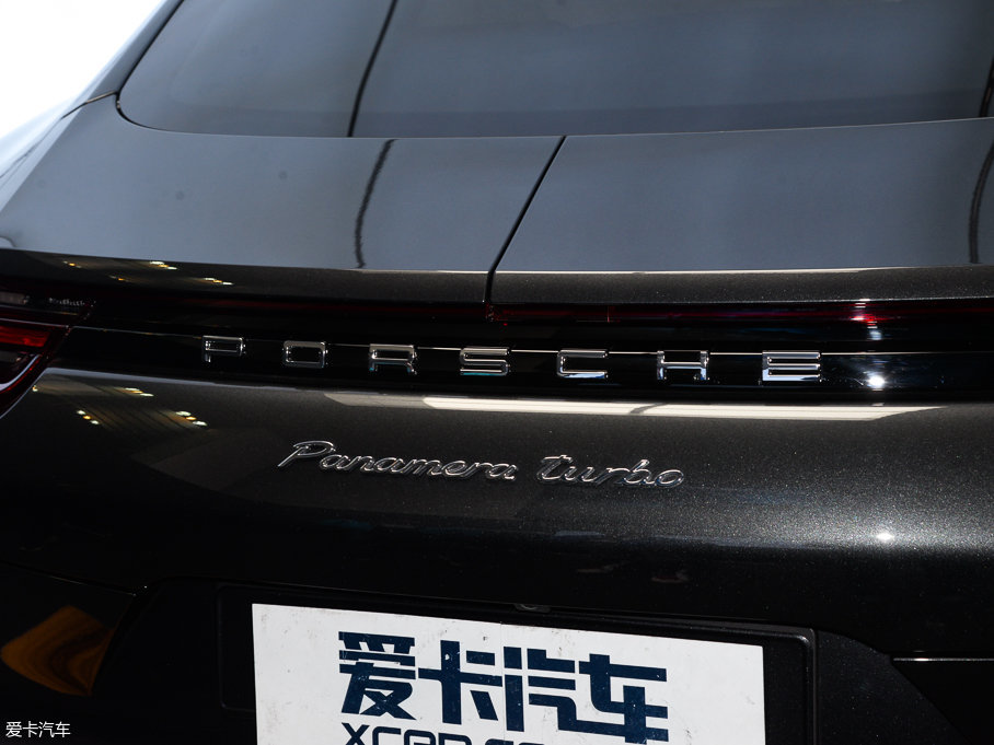 2017Panamera Turbo