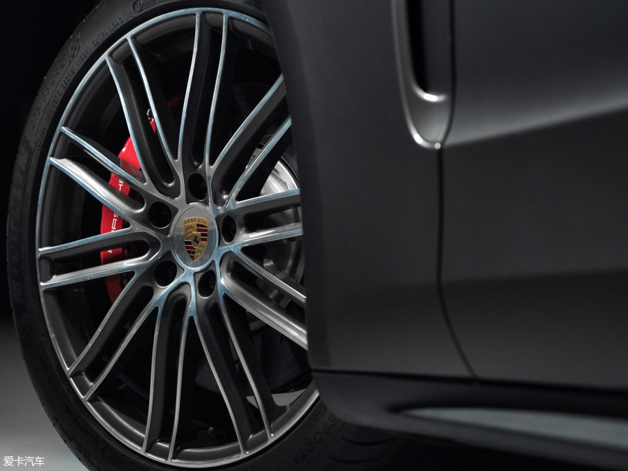 2017Panamera Turbo Sport Turismo