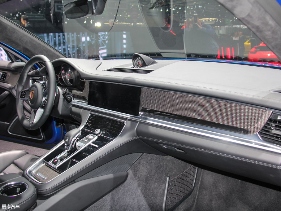 2017Panamera Turbo Sport Turismo