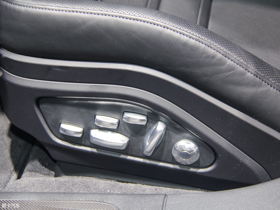 2017Panamera Turbo Sport Turismo