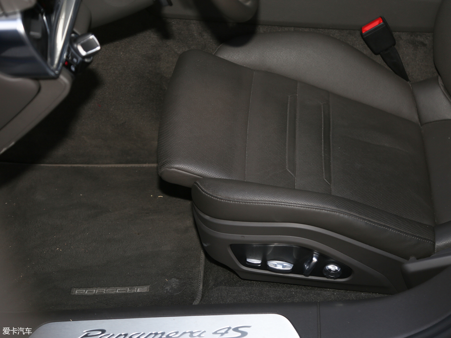 2017Panamera 4S