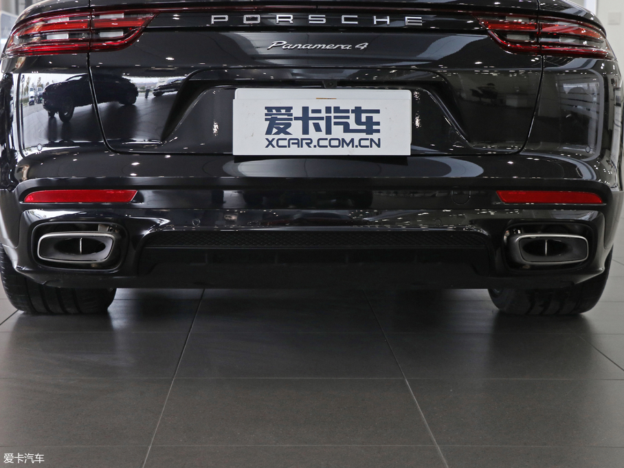 2017Panamera 4 Sport Turismo