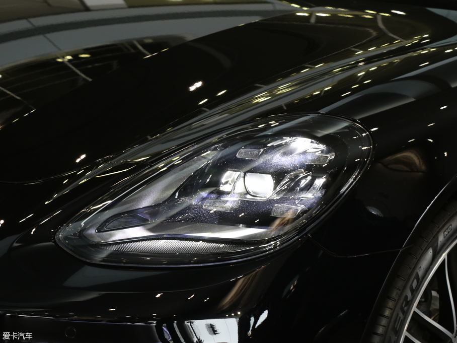 2017Panamera 4 Sport Turismo