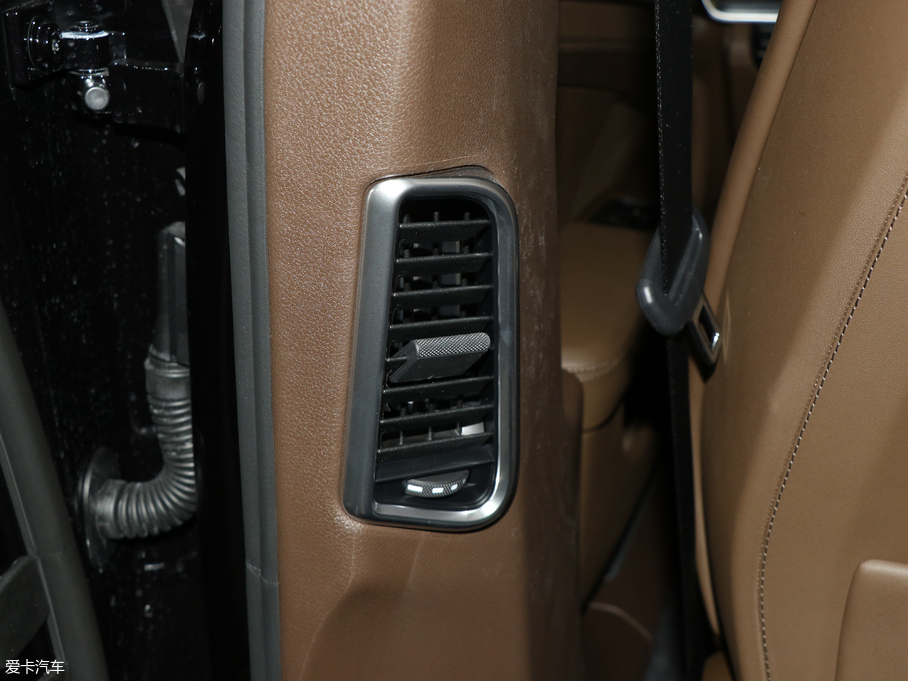 2017Panamera 4 Sport Turismo