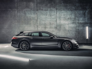 2017Turbo Sport Turismo w^