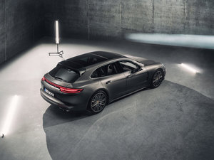 2017Turbo Sport Turismo w^