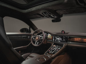 2017Turbo Sport Turismo п؅^