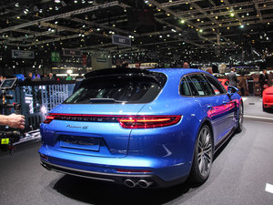 2017Turbo Sport Turismo w^