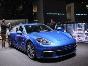 2017Turbo Sport Turismo w^