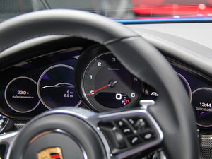 2017Turbo Sport Turismo п؅^