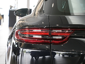 20174 Sport Turismo ^