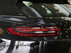 20174 Sport Turismo ^