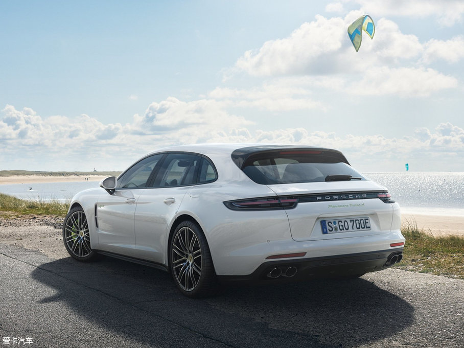 2018PanameraԴ Turbo S E-Hybrid Sport Turismo