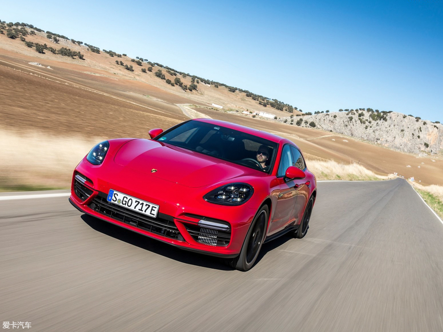 2018PanameraԴ Turbo S E-Hybrid Sport Turismo