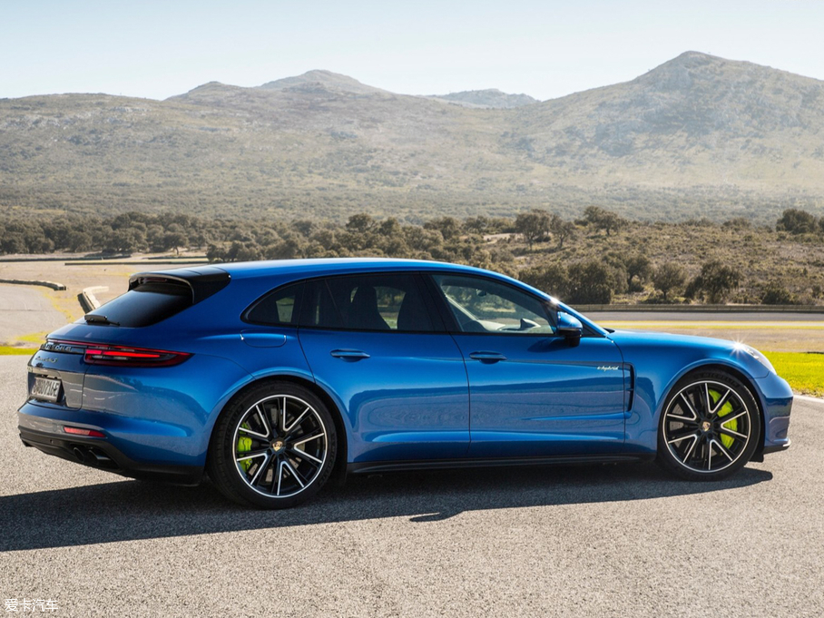 2018PanameraԴ Turbo S E-Hybrid Sport Turismo